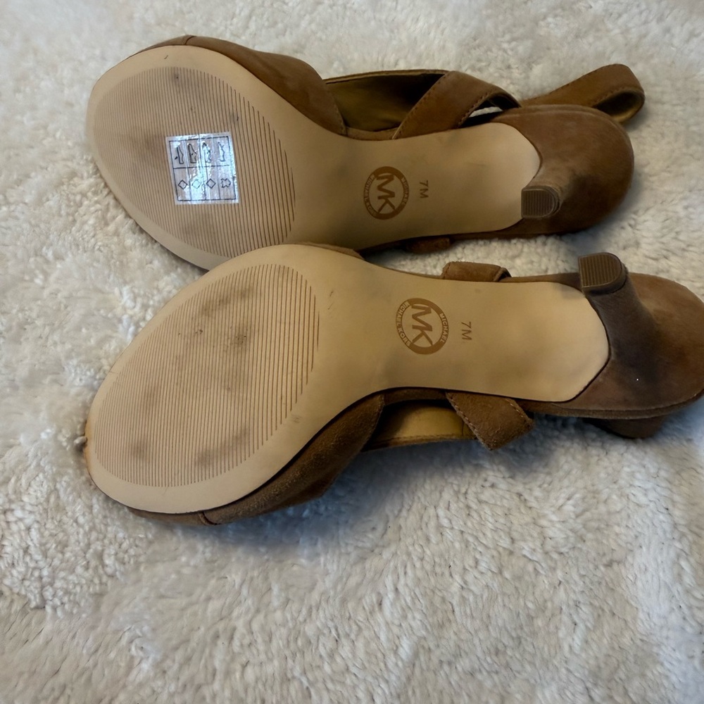 Michael Kors Tan Women's Heels - Picture 6 of 6